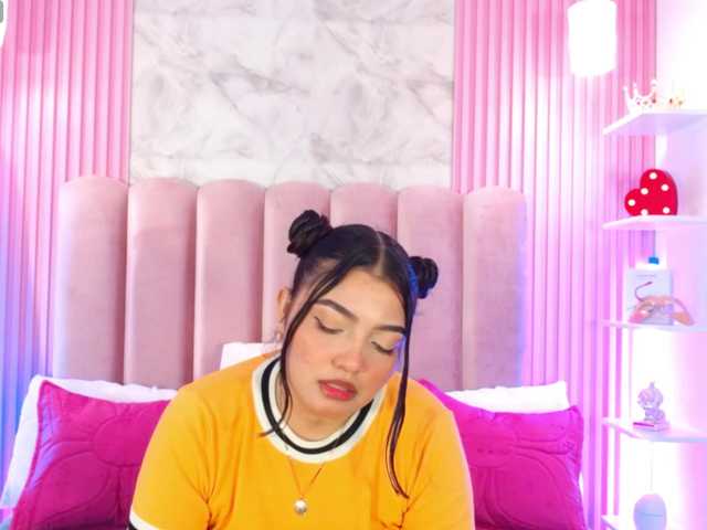 ArianaRougee live cam on BongaCams