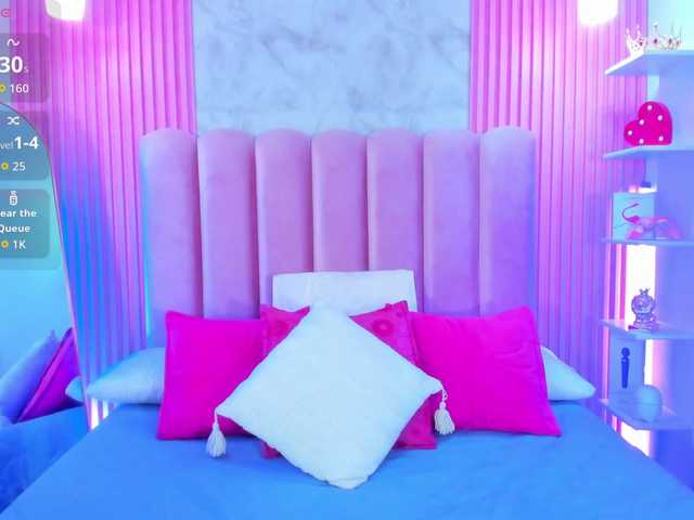 ArianaRougee live cam on BongaCams