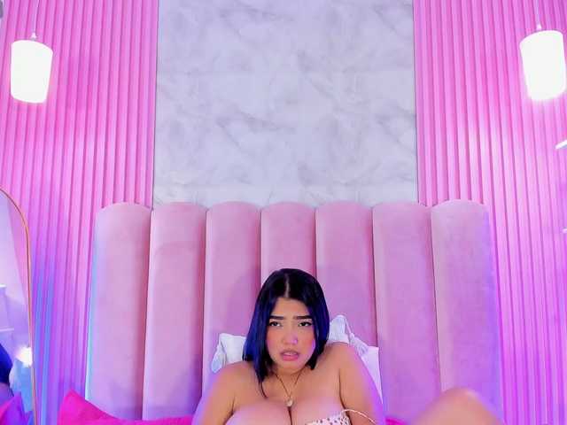 ArianaRougee live cam on BongaCams