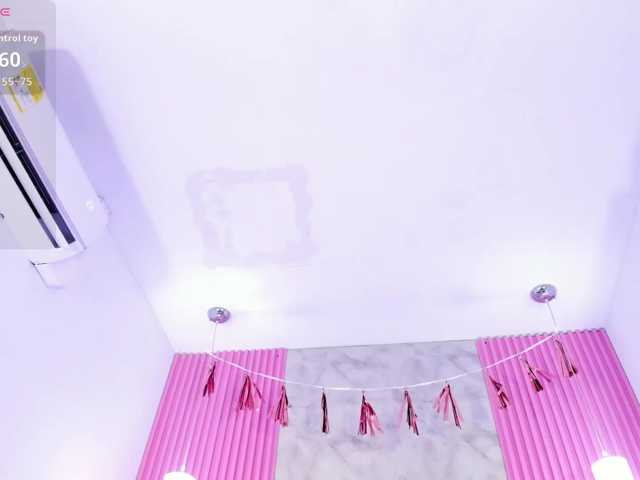 ArianaRougee live cam on BongaCams