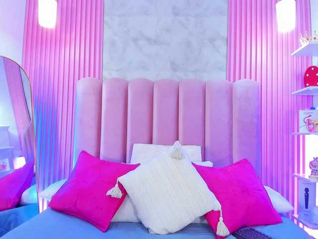 ArianaRougee live cam on BongaCams