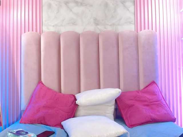 ArianaRougee live cam on BongaCams