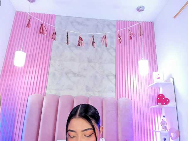 ArianaRougee live cam on BongaCams