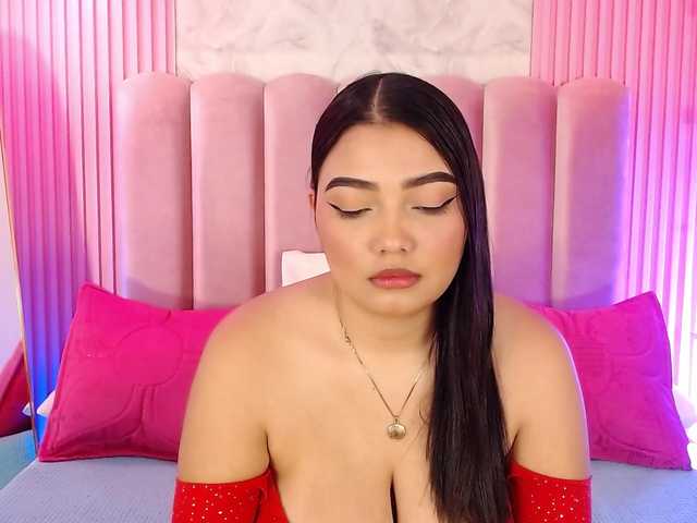 ArianaRougee webcam