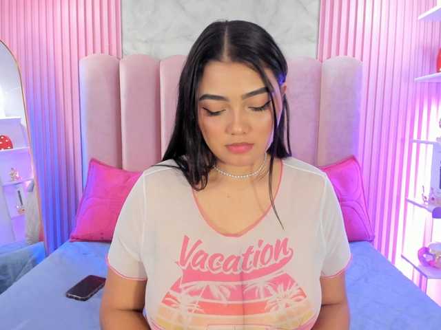 ArianaRougee live cam on BongaCams