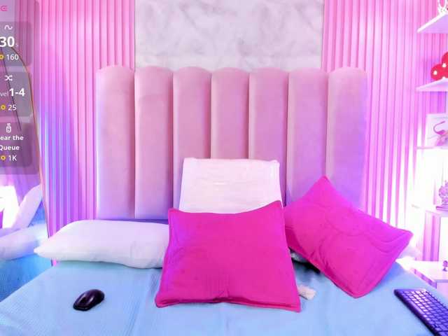 ArianaRougee live cam on BongaCams
