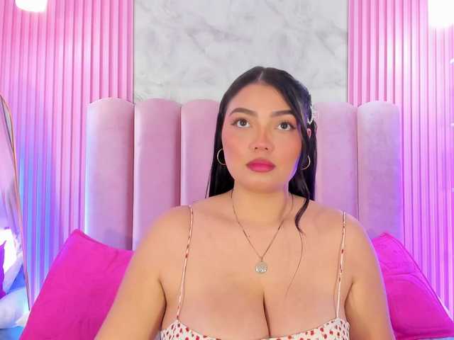 ArianaRougee live cam on BongaCams