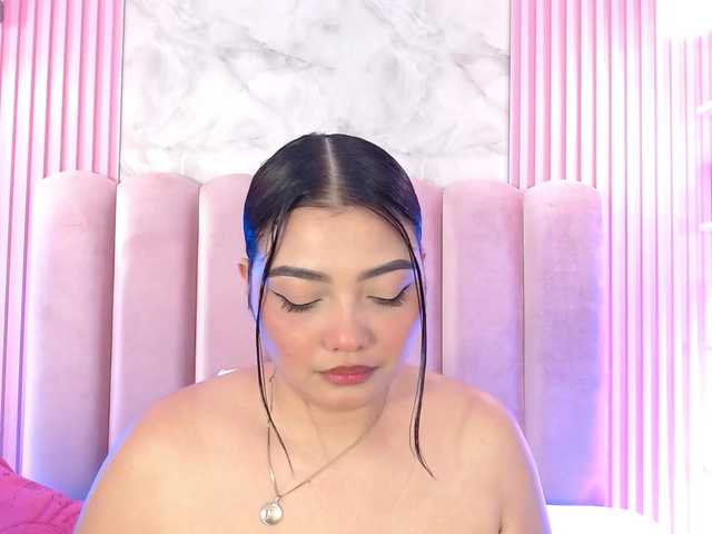 ArianaRougee live cam on BongaCams