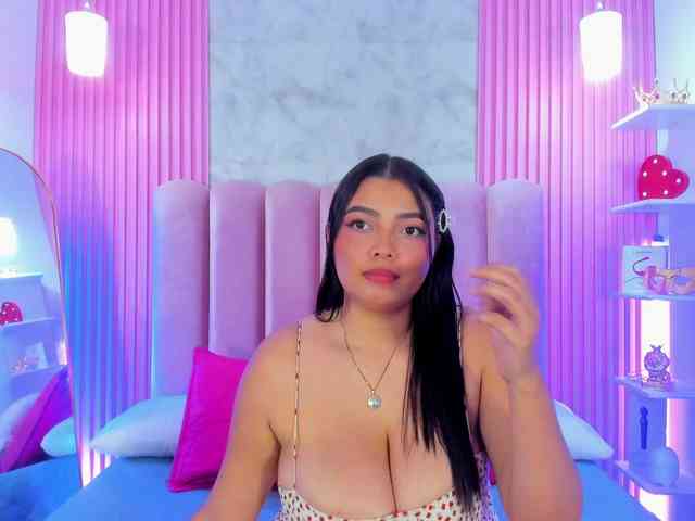 ArianaRougee webcam