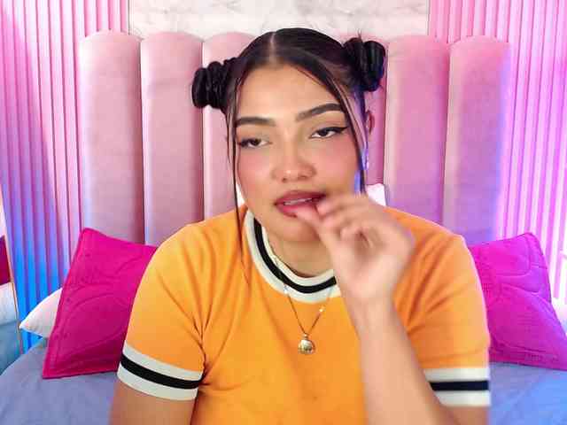 ArianaRougee ArianaRougee