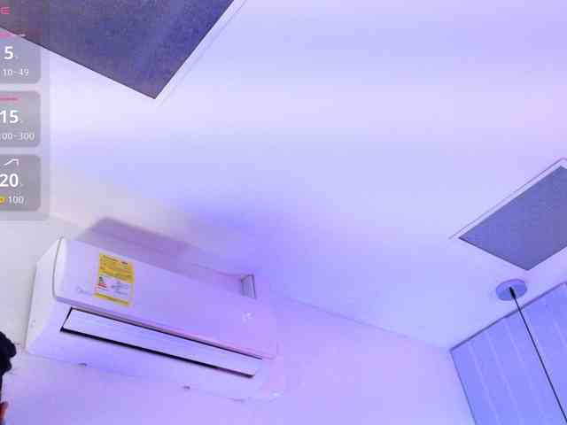 ArianaRougee webcam