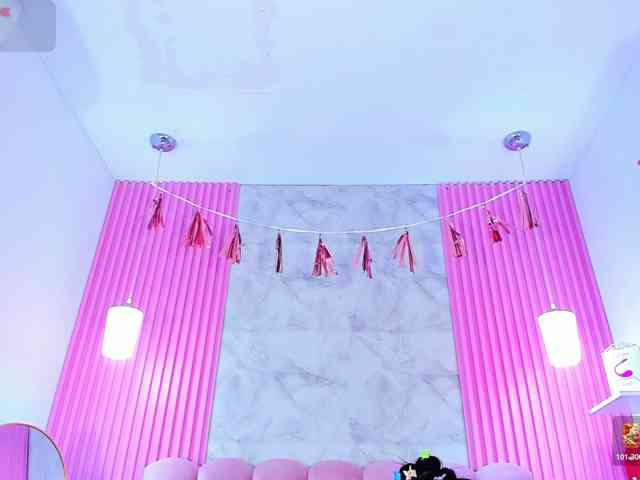ArianaRougee