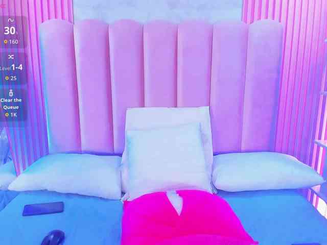 ArianaRougee webcam
