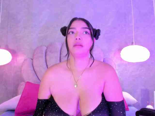 ArianaRougee ArianaRougee