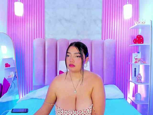 ArianaRougee webcam