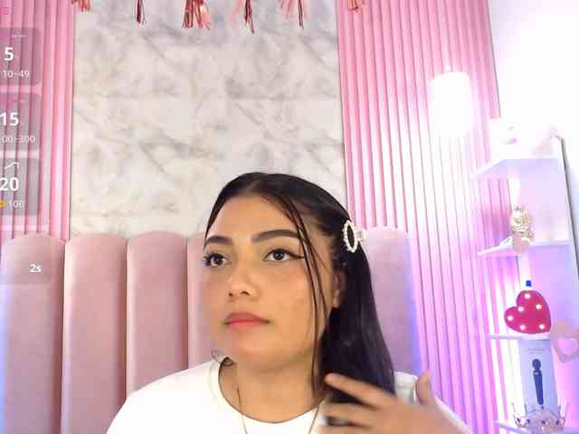 ArianaRougee webcam