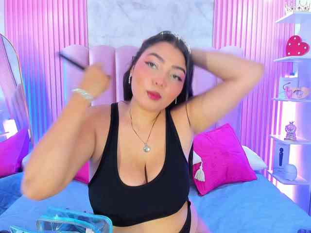 ArianaRougee ArianaRougee