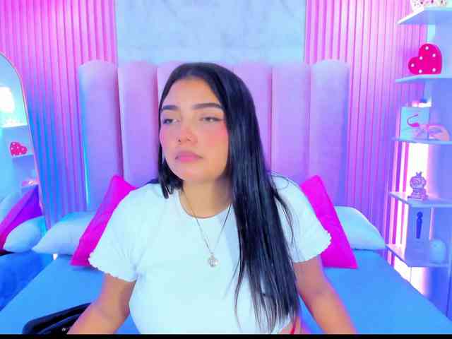 ArianaRougee ArianaRougee