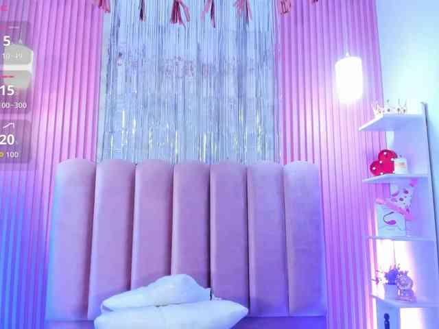 ArianaRougee webcam