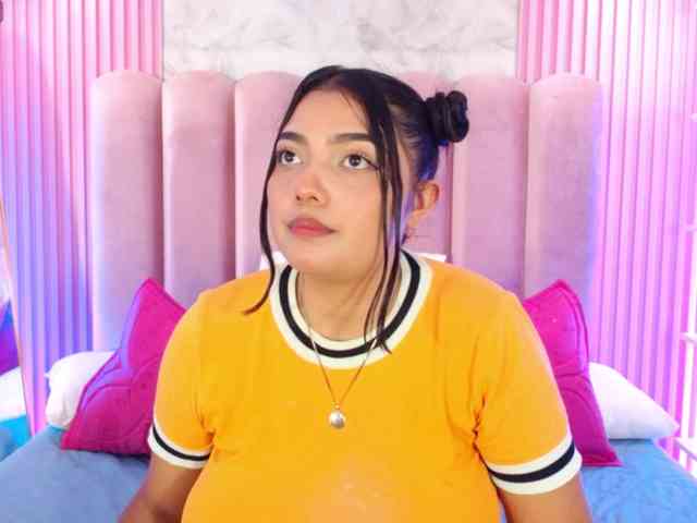 ArianaRougee ArianaRougee