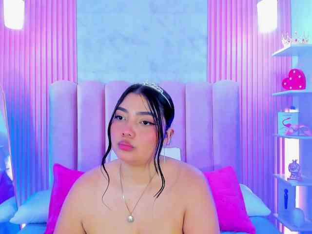 ArianaRougee webcam