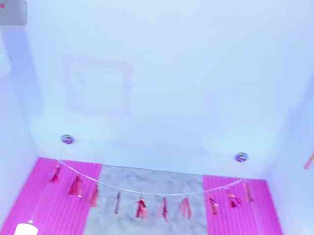 ArianaRougee ArianaRougee