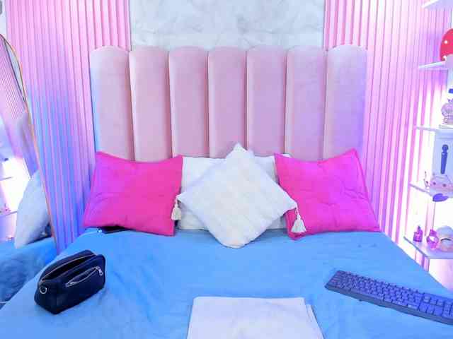 ArianaRougee