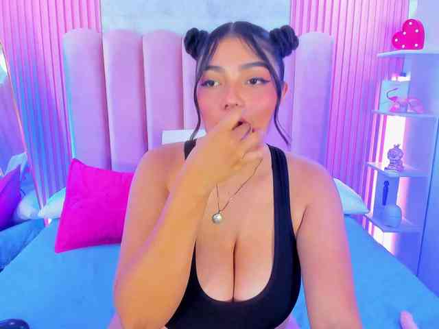 Modèle: ArianaRougee