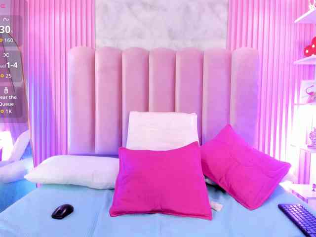 ArianaRougee ArianaRougee