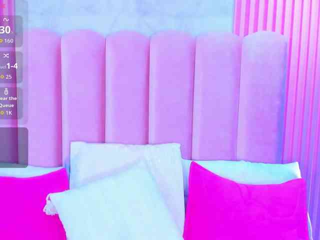 ArianaRougee ArianaRougee