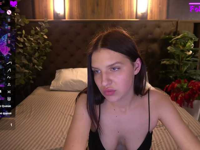 MilaniaCartie Cam en directo en BongaCams