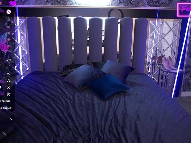 MilaniaCartie live cam on BongaCams