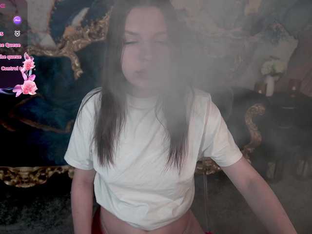 MilaniaCartie live cam