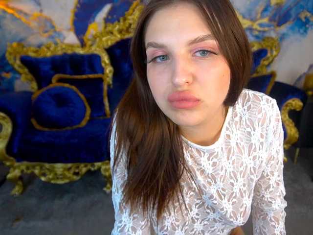 MilaniaCartie live cam on BongaCams