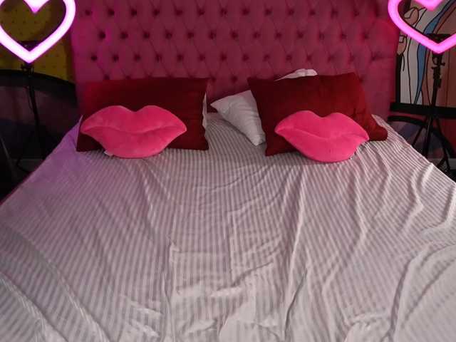 MilaniaCartie live cam on BongaCams