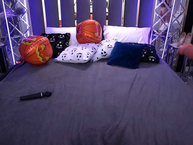 MilaniaCartie live cam on BongaCams