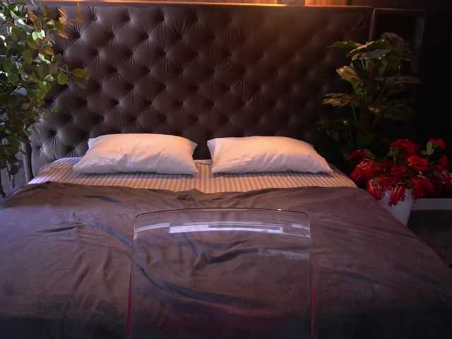 MilaniaCartie live cam on BongaCams