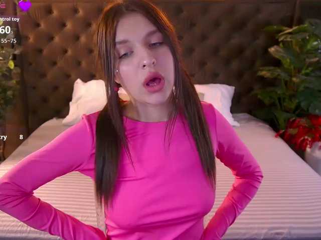 MilaniaCartie live cam on BongaCams