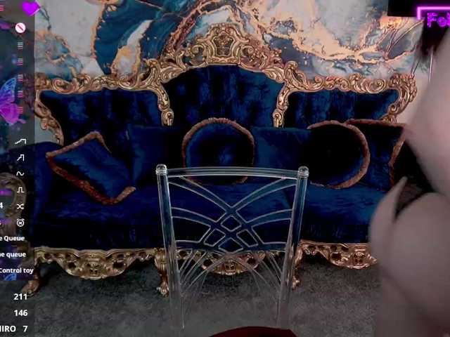 MilaniaCartie live webcam show