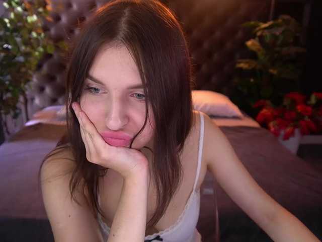 MilaniaCartie live cam on BongaCams