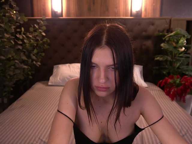 MilaniaCartie live cam on BongaCams