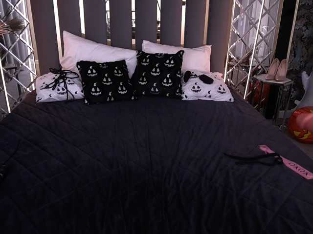 MilaniaCartie live cam on BongaCams
