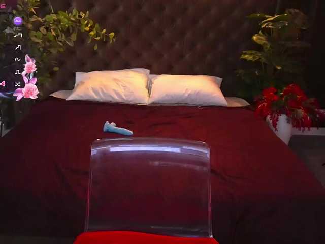 MilaniaCartie live cam on BongaCams