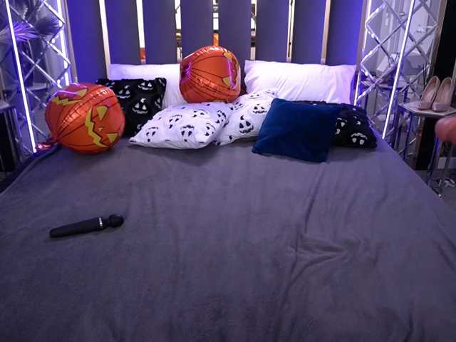 MilaniaCartie live cam on BongaCams