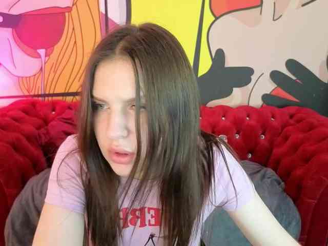 MilaniaCartie webcam