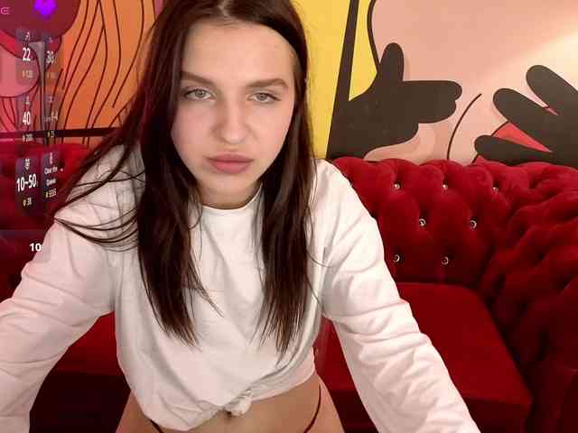 MilaniaCartie webcam