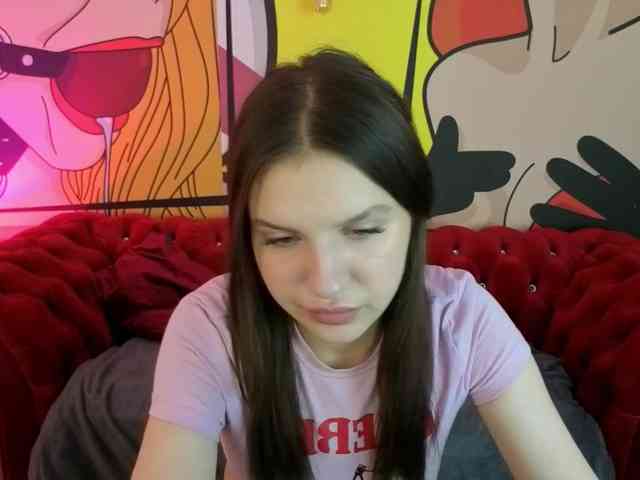 MilaniaCartie webcam