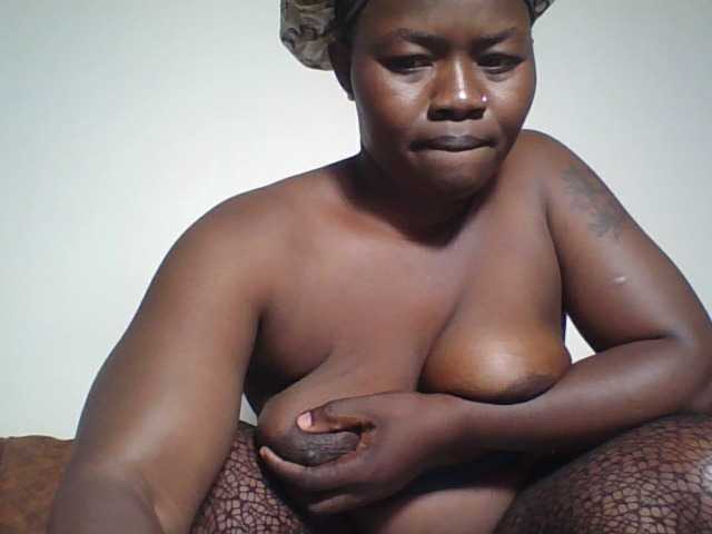 Thickbirdie05 live cam on BongaCams