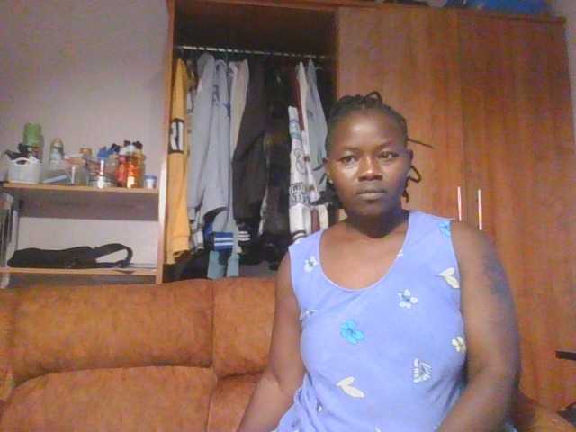 Thickbirdie05 live cam on BongaCams