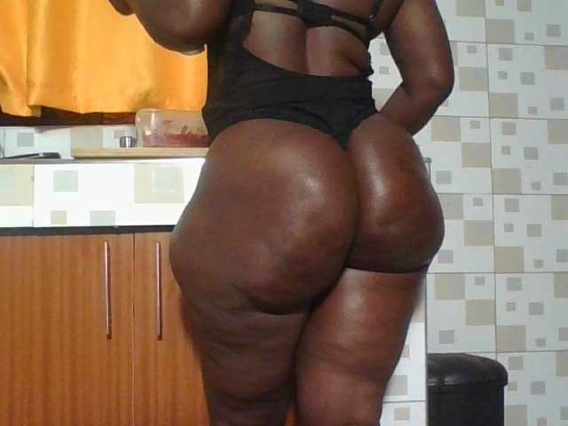 Thickbirdie05 live cam on BongaCams